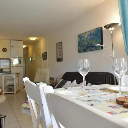 Cap D'agde, 3 Pieces, 6 Personnes - Fr-1-249-203 *